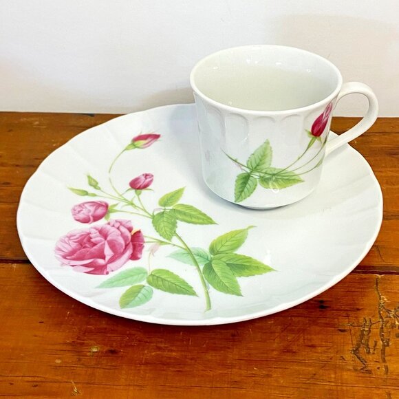 Lot of 4 (2 Sets) LORD & TAYLOR LUNCHEON PLATE & CUP FROM JAPAN - ROSE PATTERN - Picture 4 of 11